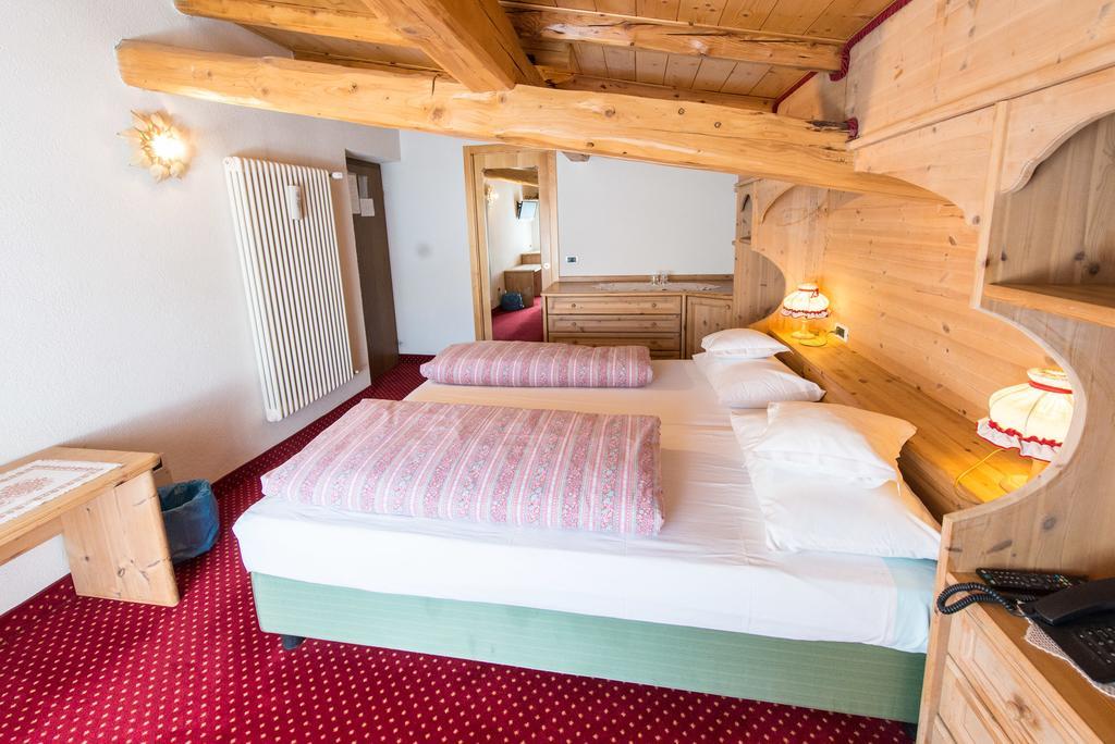Hotel Garni Norma Madonna di Campiglio Exterior photo