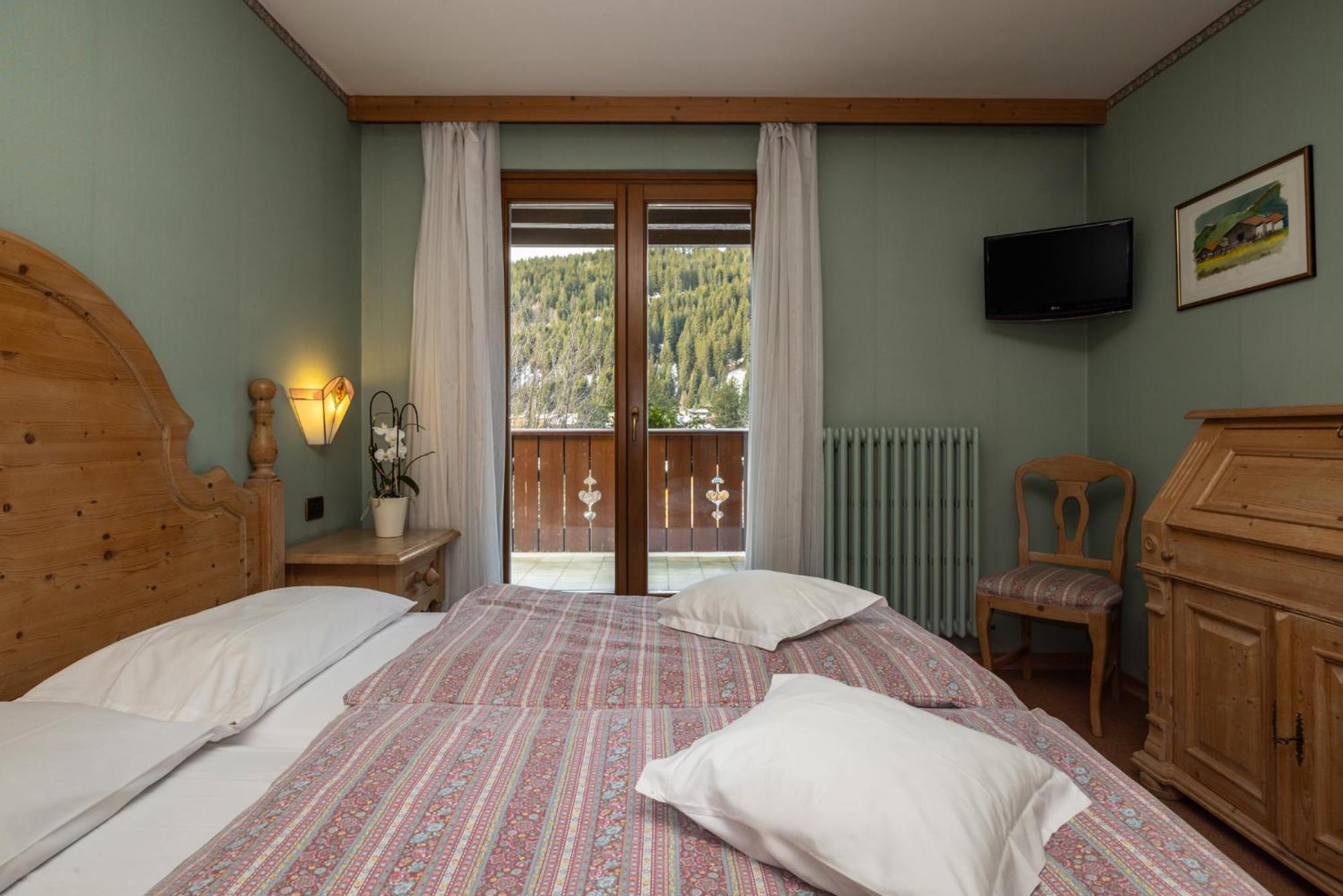 Hotel Garni Norma Madonna di Campiglio Exterior photo