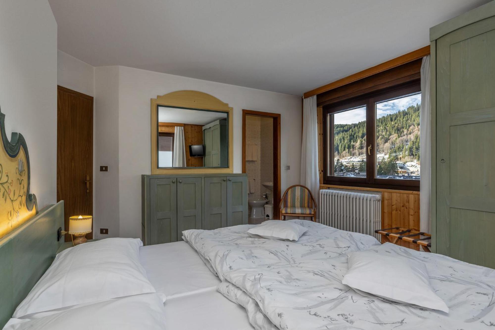 Hotel Garni Norma Madonna di Campiglio Exterior photo